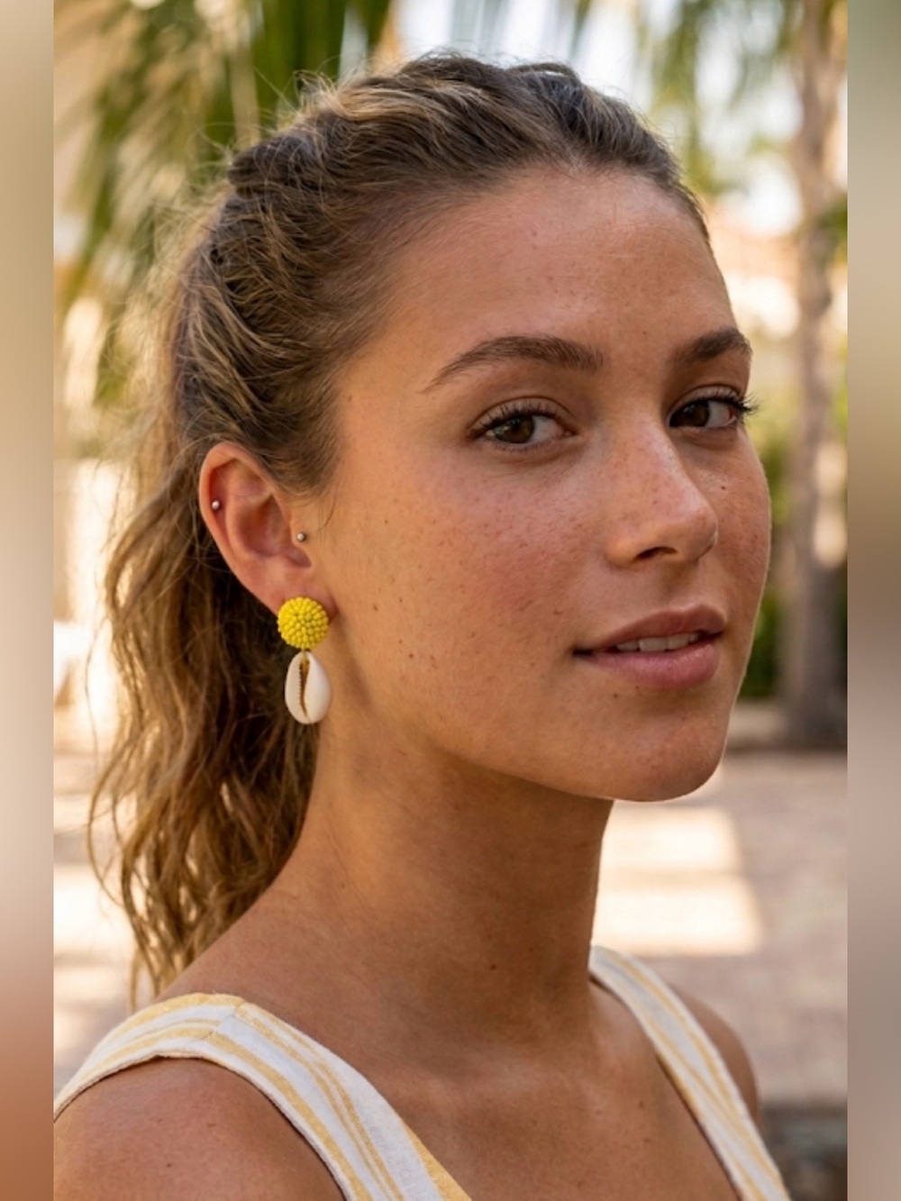 American Eagle Outfitters Yellow and White shell Earrings